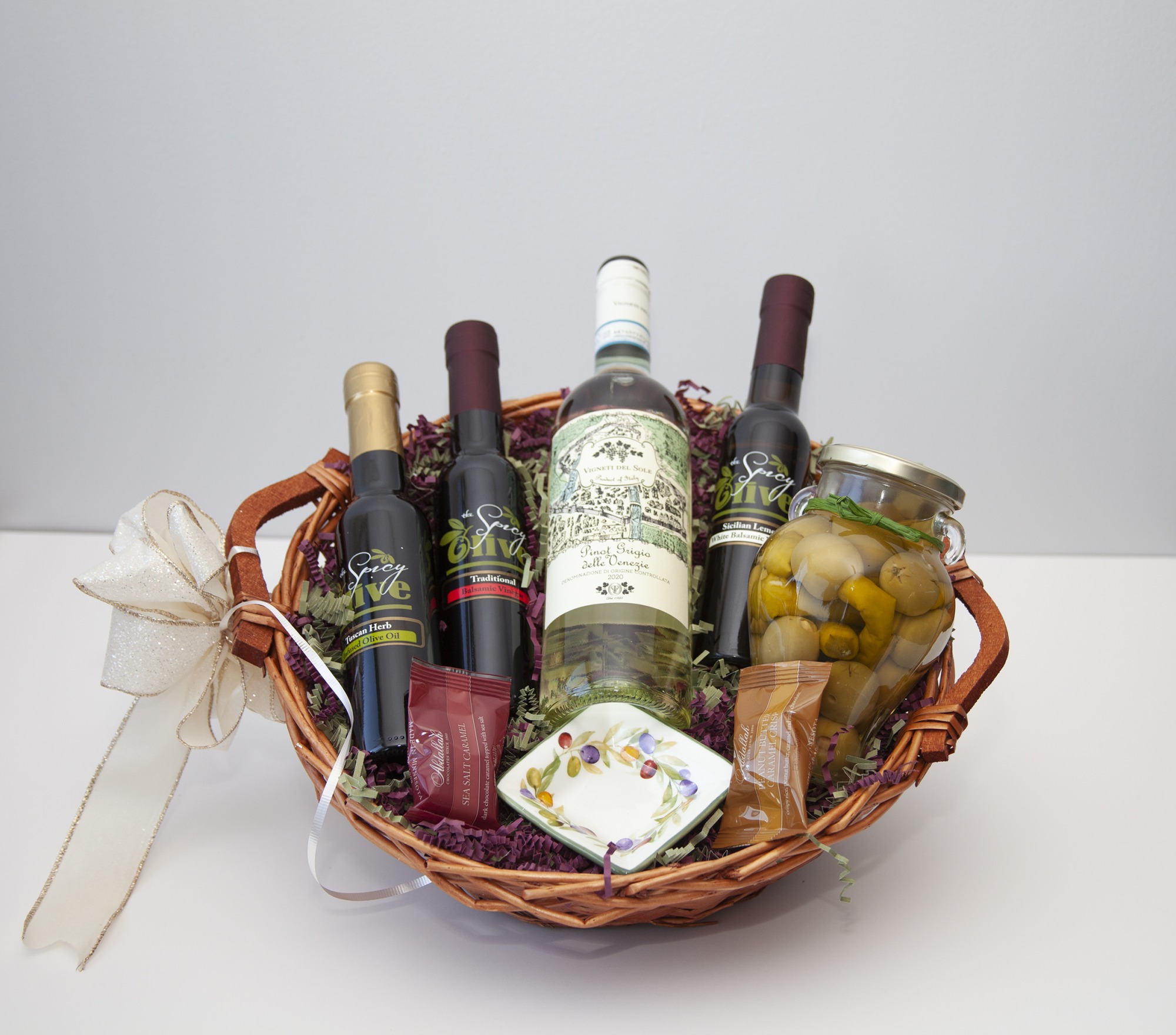 The Spicy Olive Deluxe Gift Basket The Spicy Olive