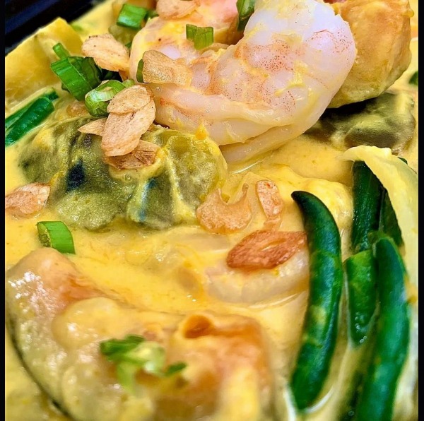 The Spicy Olive's Coconut Curry Kabocha Shrimp