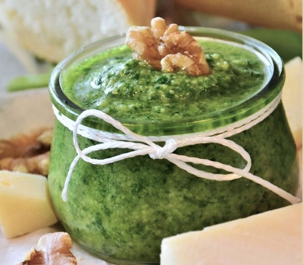 The Spicy Olive's Basil Pesto